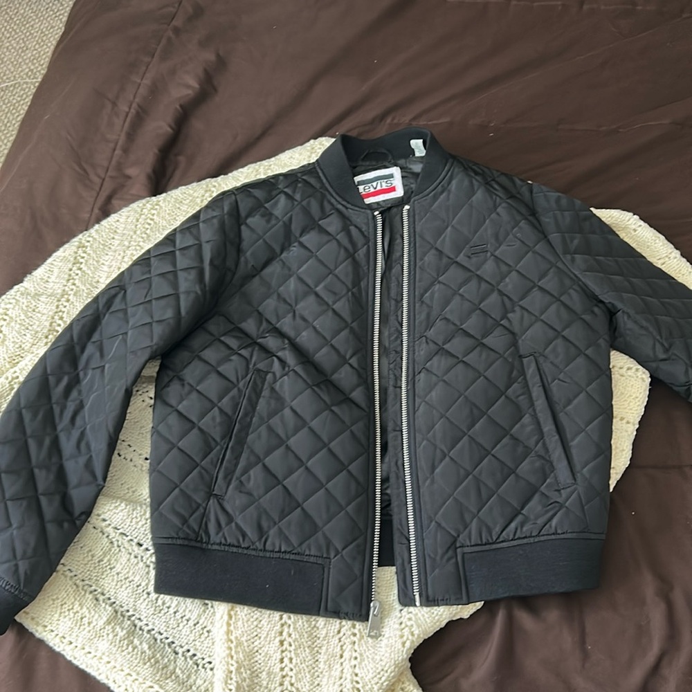 Levi’s DIAMOND QUILTED BOMBER JACKET SIZE L